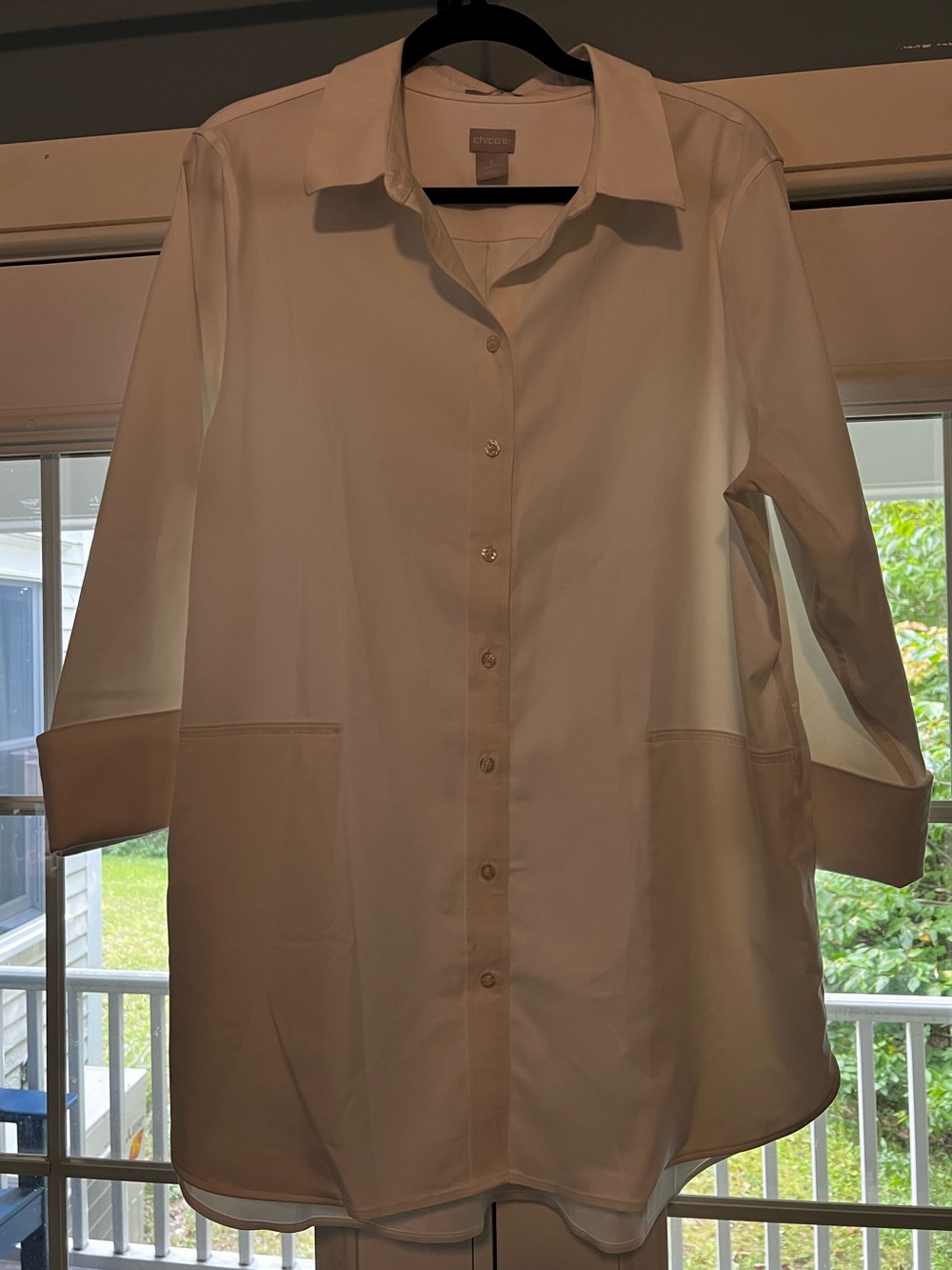 Chico's Long-Sleeve Non-Iron Button Pocket Tunic (Size 3)